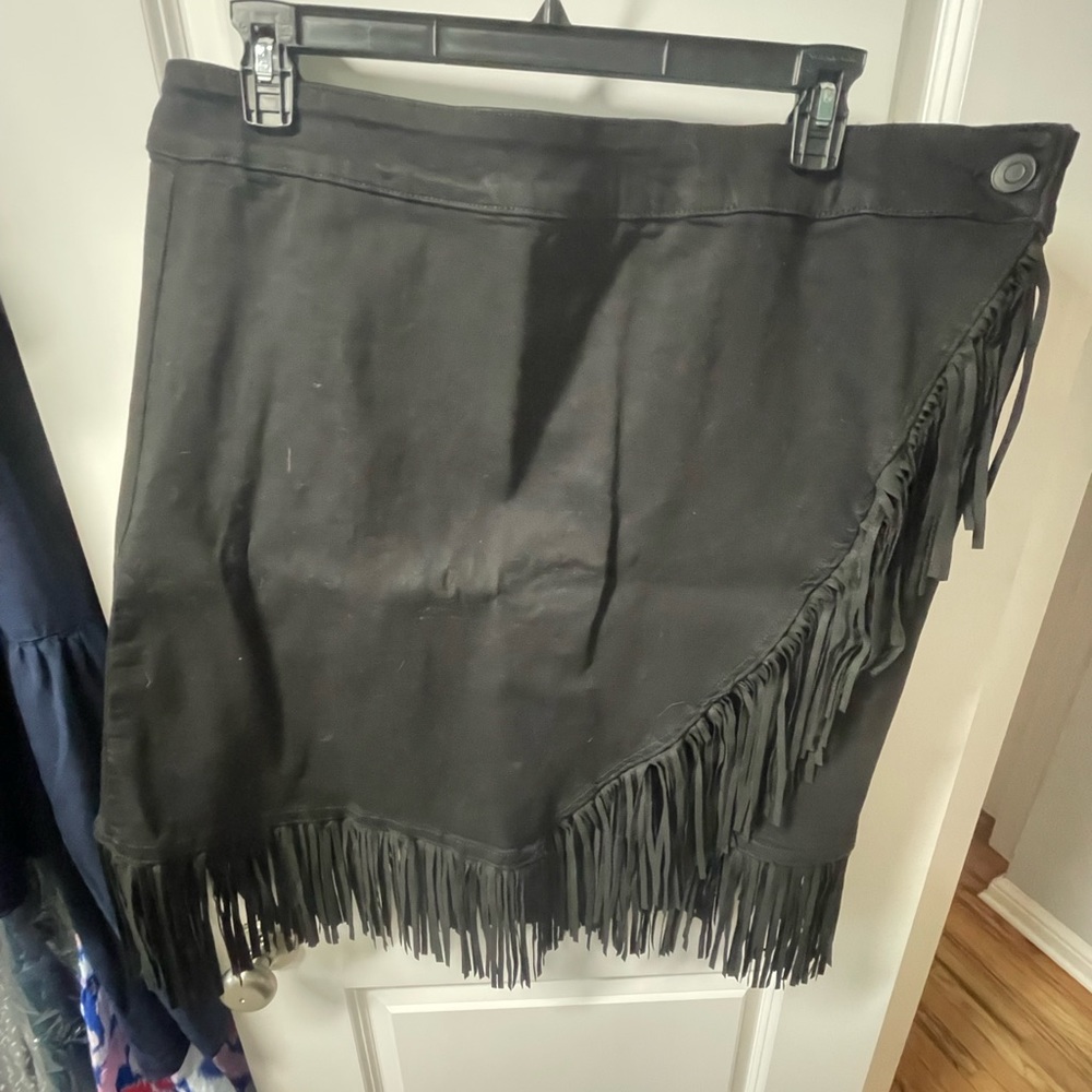 Arula Women’s Fringe Skirt